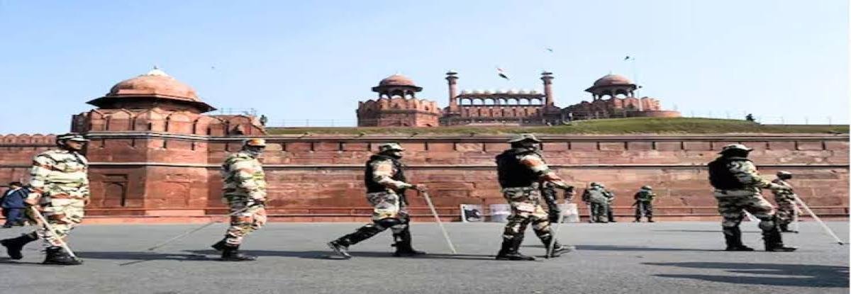 News : 15 अगस्त से पहले लाल किले की सुरक्षा में बड़ी चूक, सात पुलिसकर्मी निलंबित!