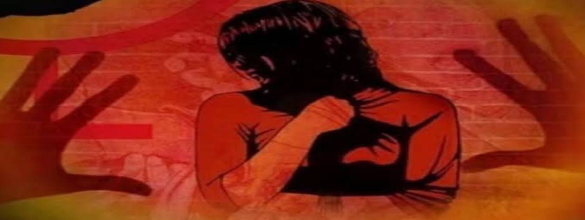 Crime : पटना में बस के अंदर ड्राइवर की दरिंदगी, दो दिन तक नेपाली लड़की से किया रेप!