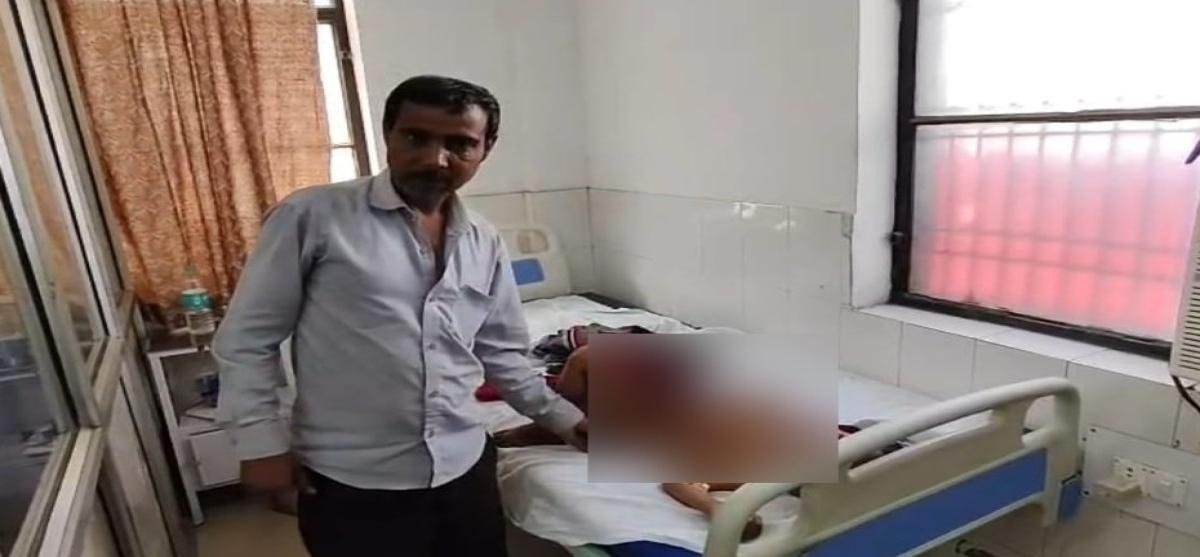 बरेली में कुकर फटने से बड़ा हादसा: मिट्टी के चूल्हे पर खाना बनाते समय 4 लोग झुलसे, बच्चे की हालत गंभीर