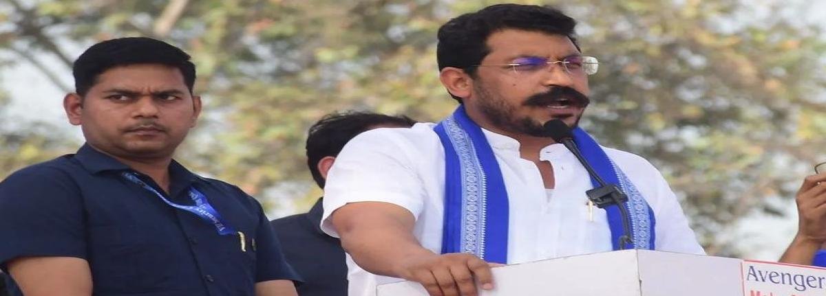 चंद्रशेखर आजाद का विवादित बयान वायरल: बाराबंकी रैली में करणी सेना पर पलटवार