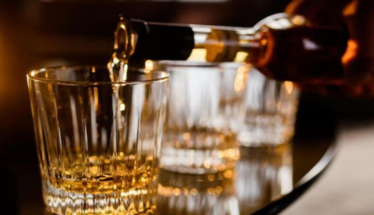 Uttarakhand Liquor Price Hike: 1 अप्रैल से शराब महंगी, अंग्रेजी शराब के दाम बढ़े