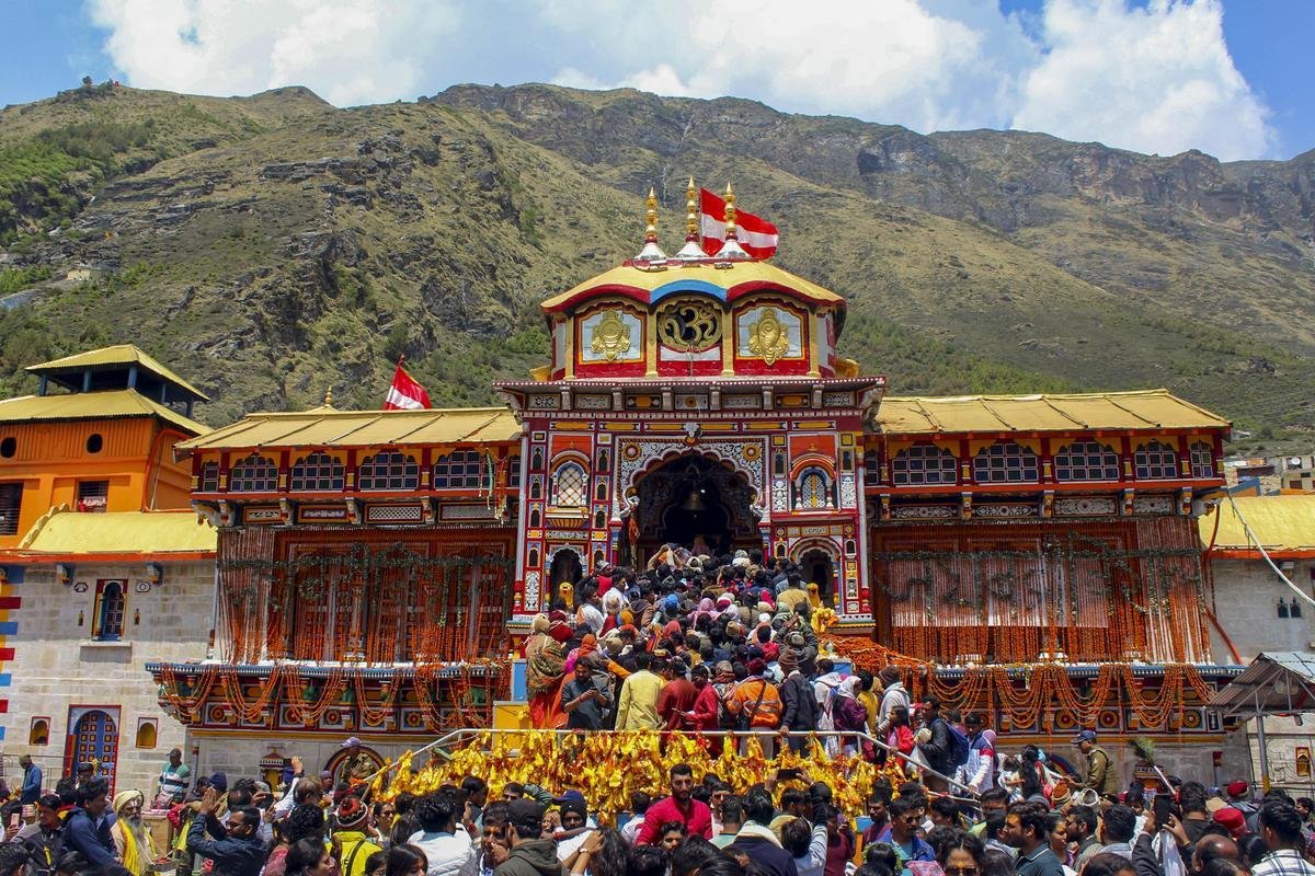 अयोध्या राम मंदिर दान चोरी के बाद अब बद्रीनाथ धाम में भी गड़बड़ी के आरोप,BKTC ने दिए जांच के आदेश।