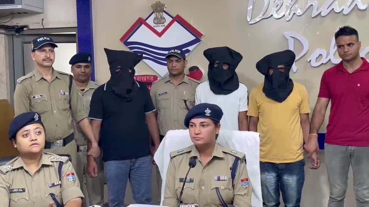 देहरादून वाइन शॉप गोलीकांड के बिजनौर से जुड़े तार,3 आरोपी गिरफ़्तार एक अभी भी फरार।