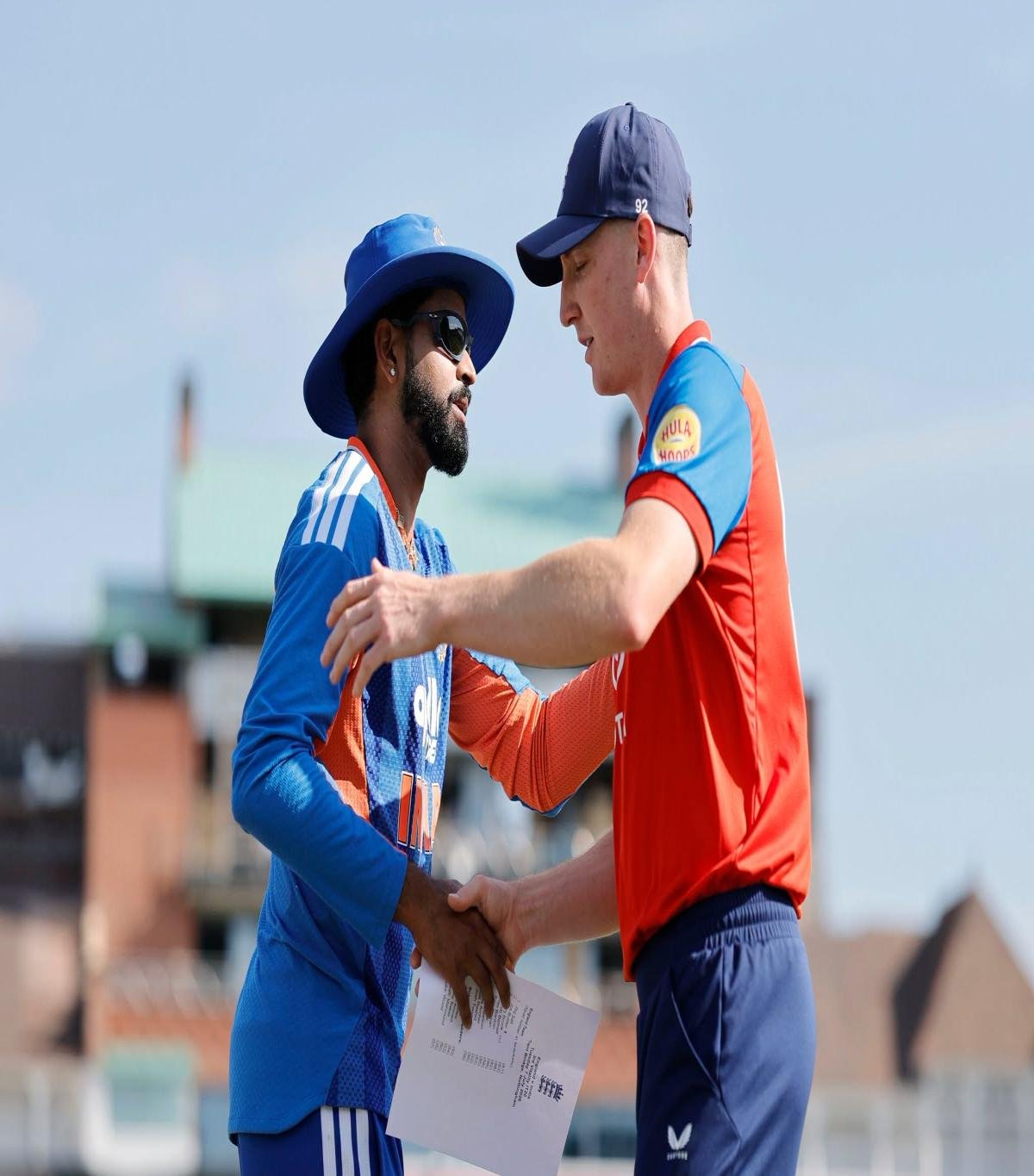 इंग्लैंड के सामने बिखरी टीम इंडिया, तीसरे टी20 में दर्ज हुई इतिहास की सबसे बड़ी हार