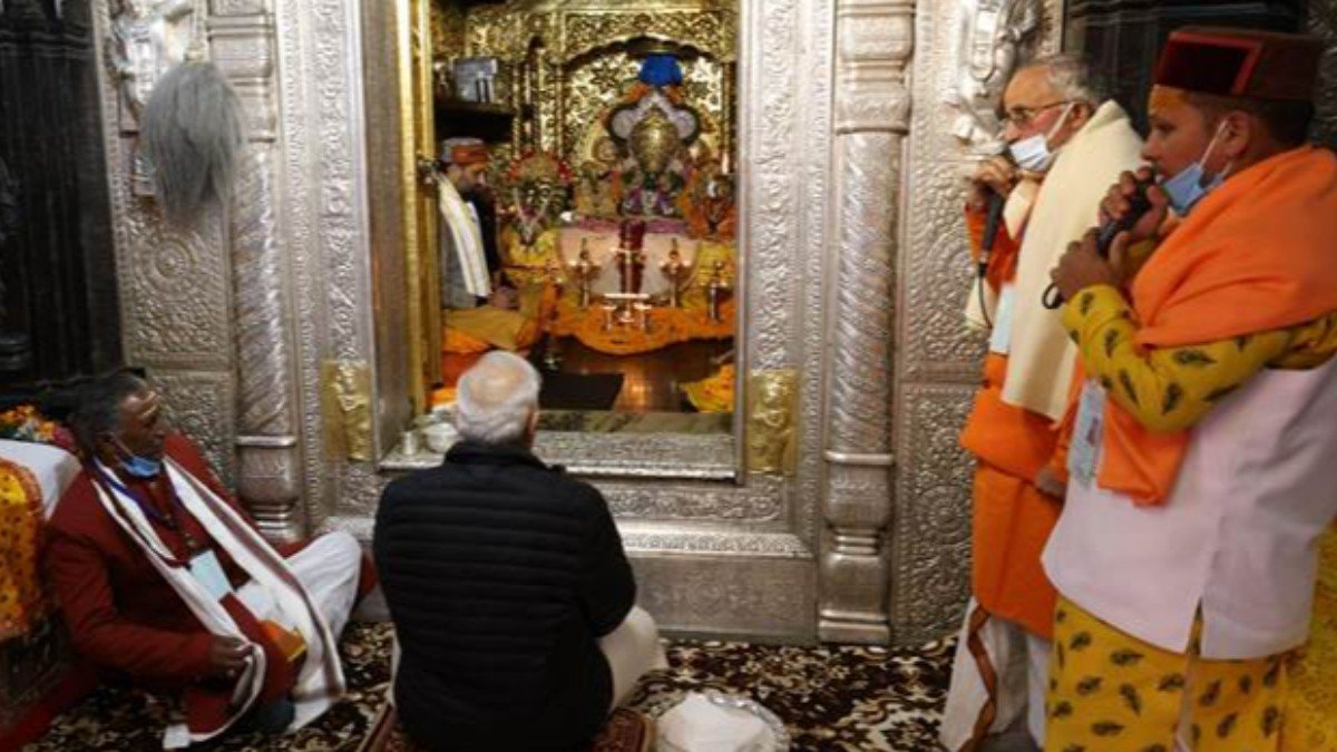 बद्रीनाथ की वो परंपरा जब भगवान को दिया जाता था चढ़ावे का हिसाब ,टिहरी नरेश से लेकर BKTC तक ऐसे बदले नियम