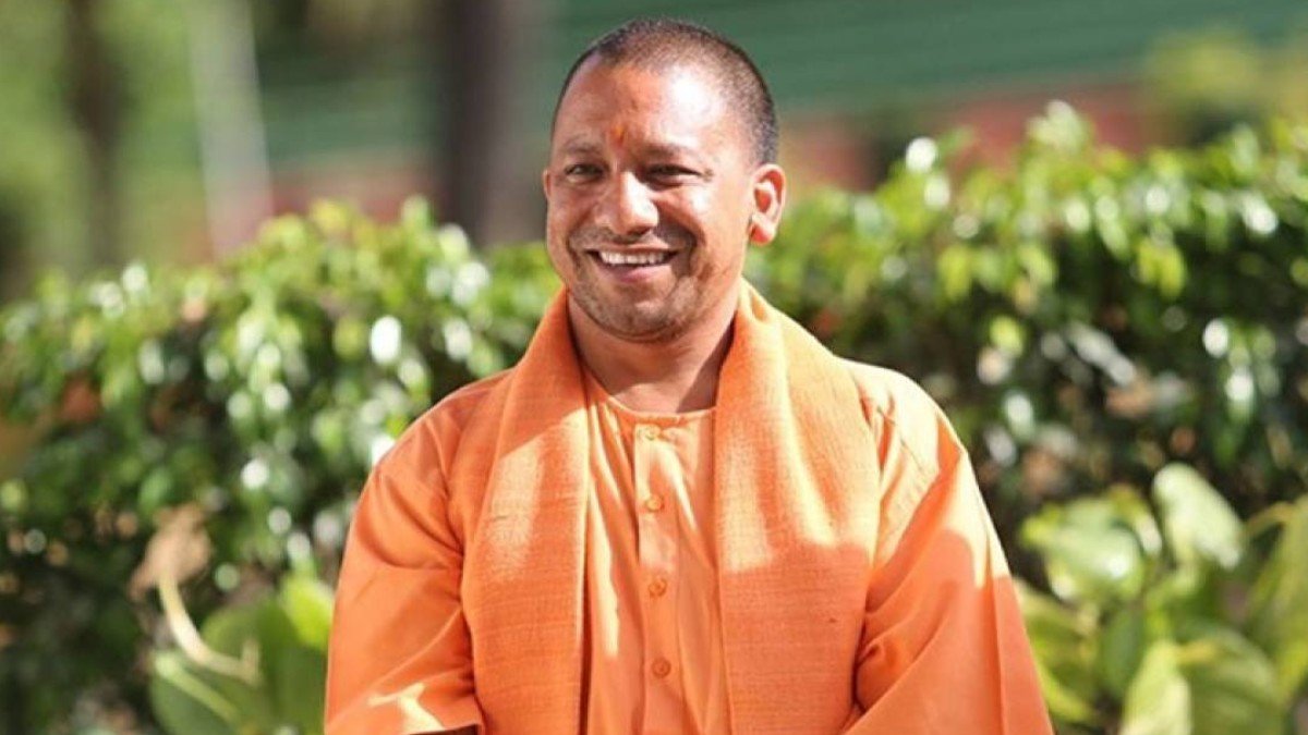 CM योगी का बड़ा ऐलान: UP में 19 अक्टूबर को महानवमी की छुट्टी, कर्मचारियों को मिलेगी लगातार 3 दिन की छुट्टी